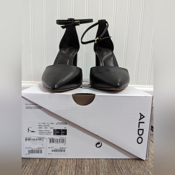 Aldo Size 8 Black Leather Block Heels Pumps Ankle Strap Padded Insole LIKE NEW - Picture 2 of 7